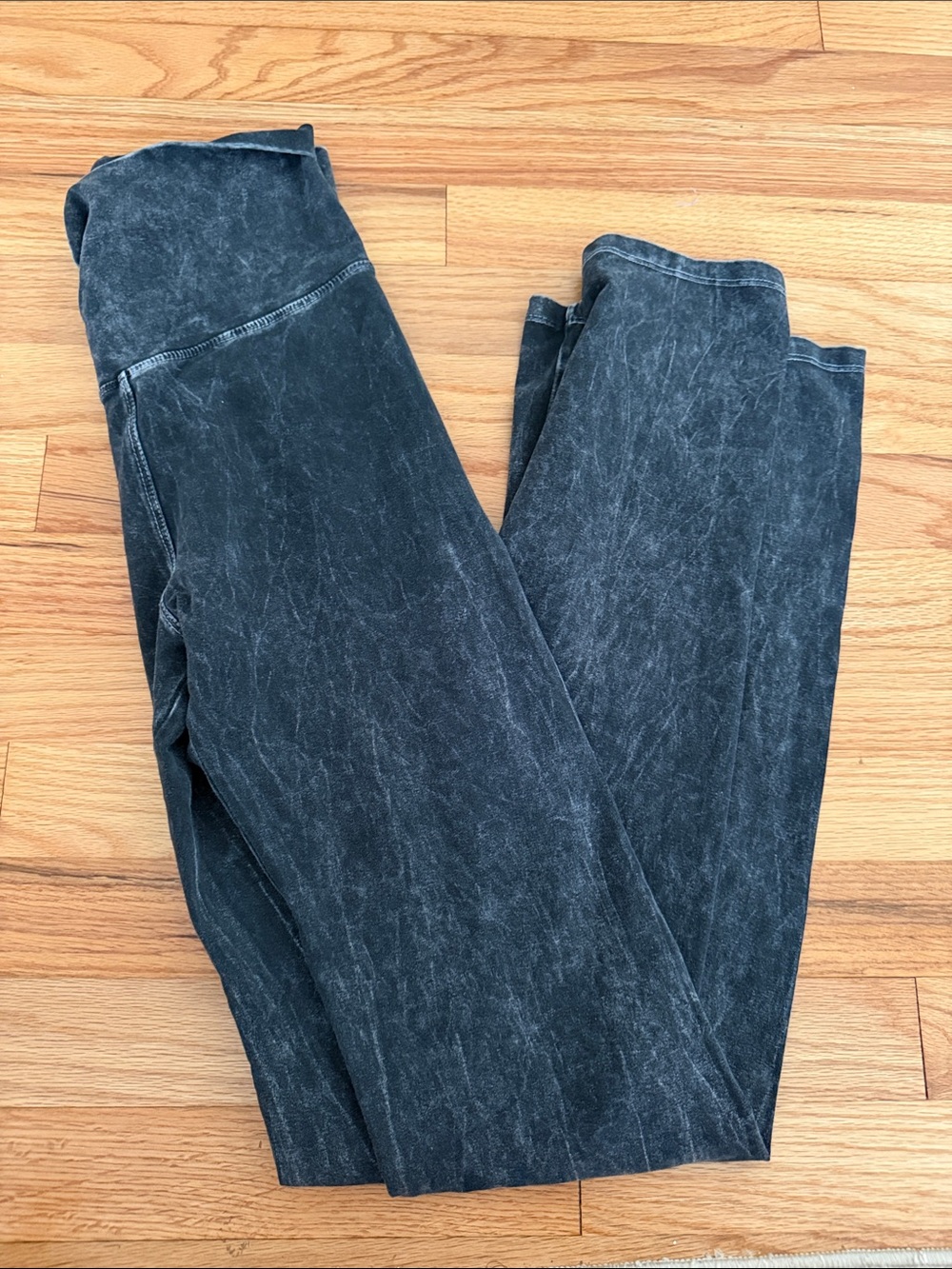 Women's Washed Black High-Rise leggings